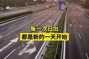 终结低效！康宁汉姆半场两分球8中2 仅得到4分4板3助